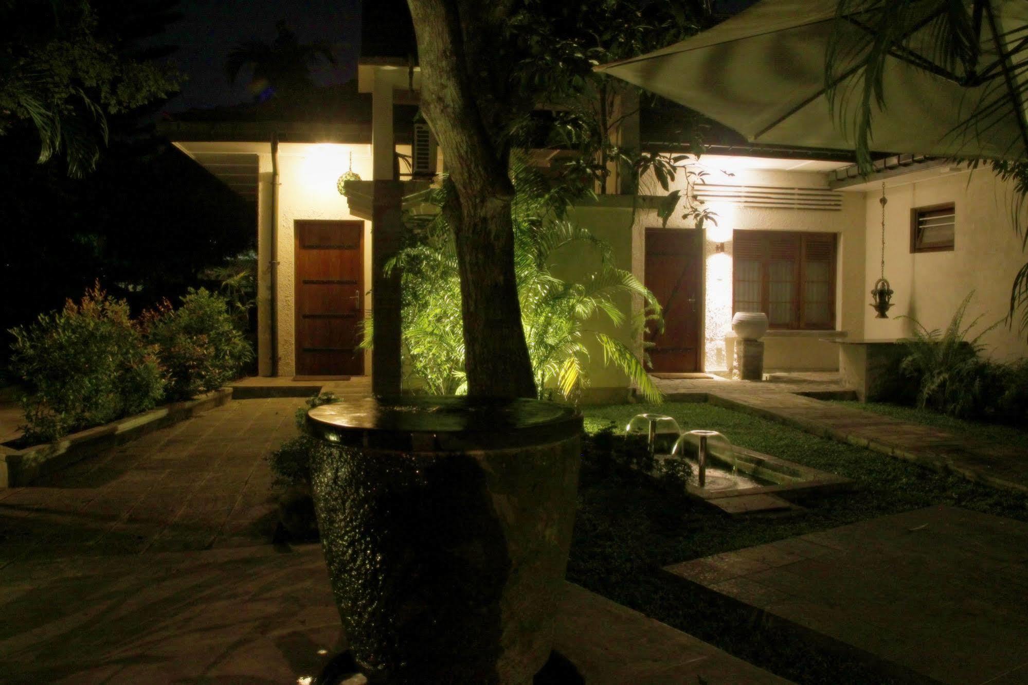Lodge 19 Negombo Exterior photo